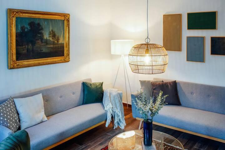 Apartment Aussee- Beletage Salzherrenhof- Kueche, Wlan, Netflix Bad Aussee Kültér fotó
