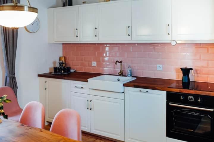 Apartment Aussee- Beletage Salzherrenhof- Kueche, Wlan, Netflix Bad Aussee Kültér fotó